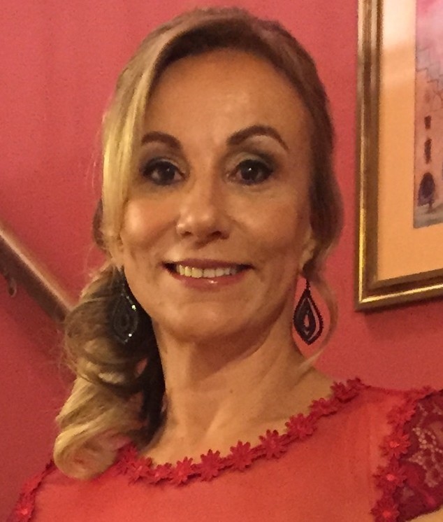 LUCIA HELENA DE OLIVEIRA